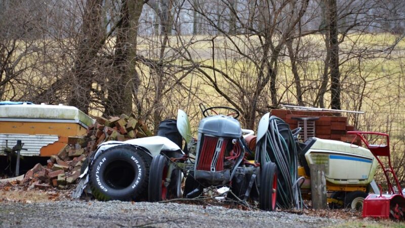 Corrosive Material Spills After Tractor-Trailer Overturns Near I-40 in Warsaw