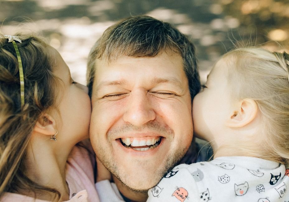 12 Things Every American Dad Did in the 1970s That Would Raise Eyebrows Today