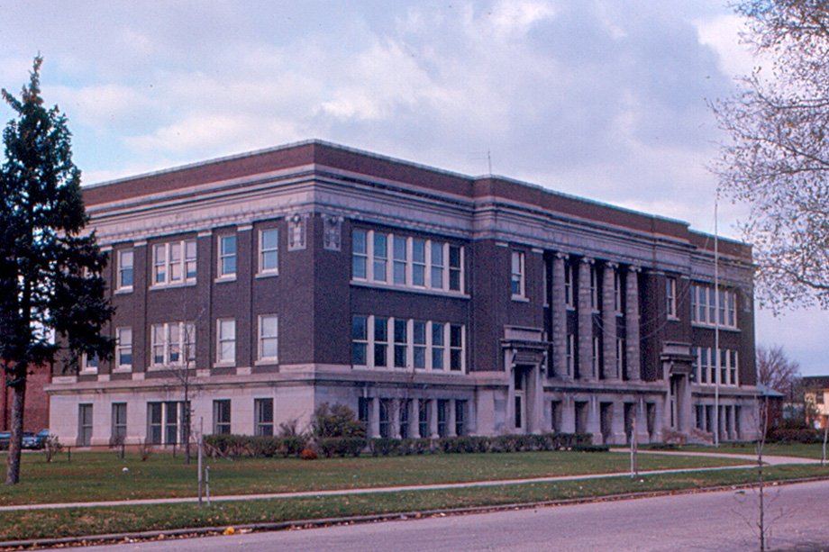 P. R. Walker School was named for a long-time Superintendent of Schools in Rockford, Illinois. It was built sometime before he died in 1913. This photo is geotagged.