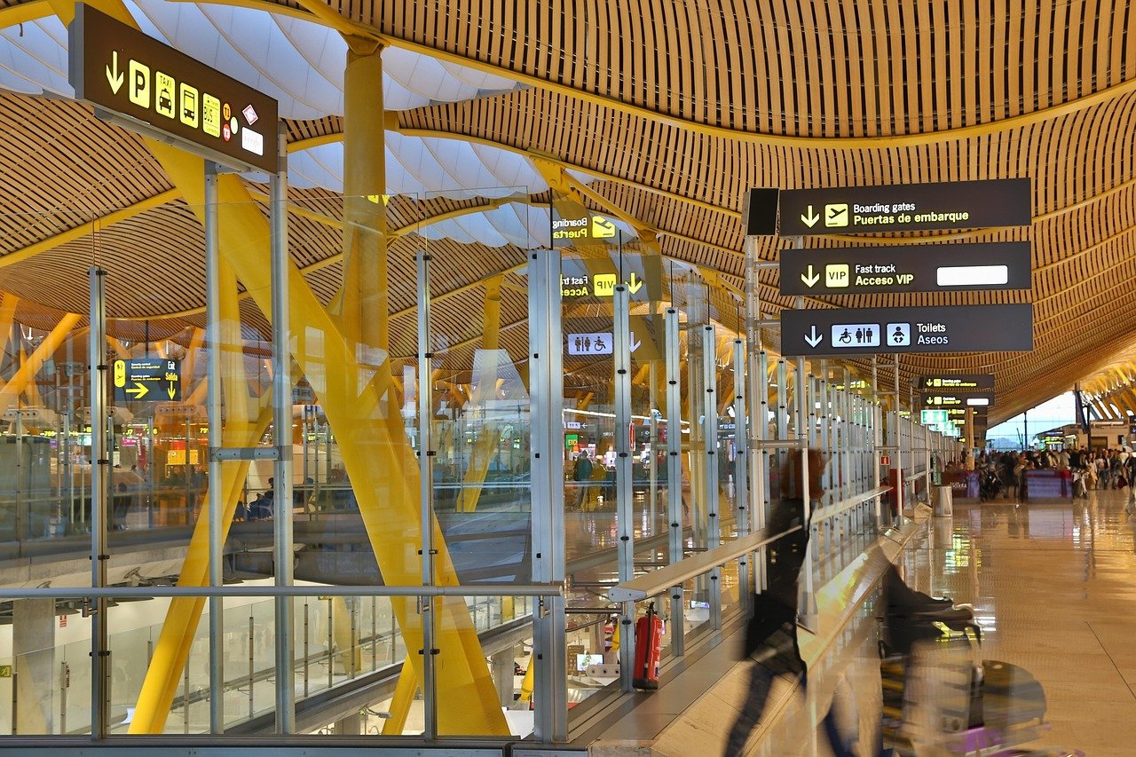 airport, tex free, madrid, spain, barajas, city, refund, counter, value of the machine, check in, service, travel, barajas, refund, refund, refund, check in, check in, check in, check in, check in