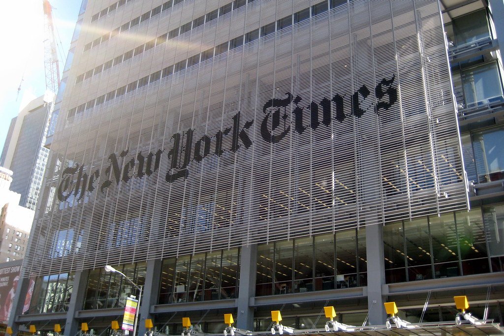 Federal Agents Showed Up at Several NYT Journalists’ Homes to Force Them to Testify Before a Grand Jury