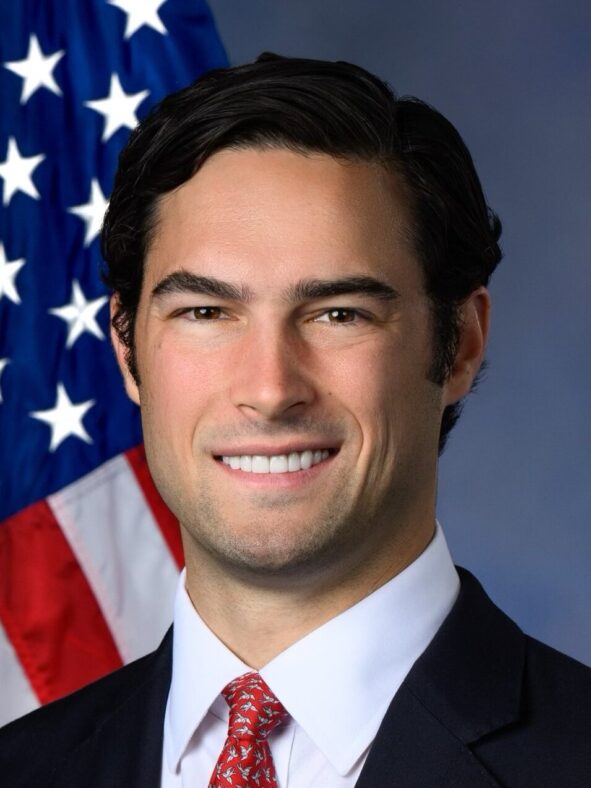 Rep. Brandon Gill Supports Trump Order, Calls to ‘Clean House’ at Smithsonian