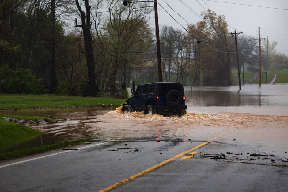 Severe Thunderstorms Slam Mecklenburg County: Flood Risks and Safety Tips