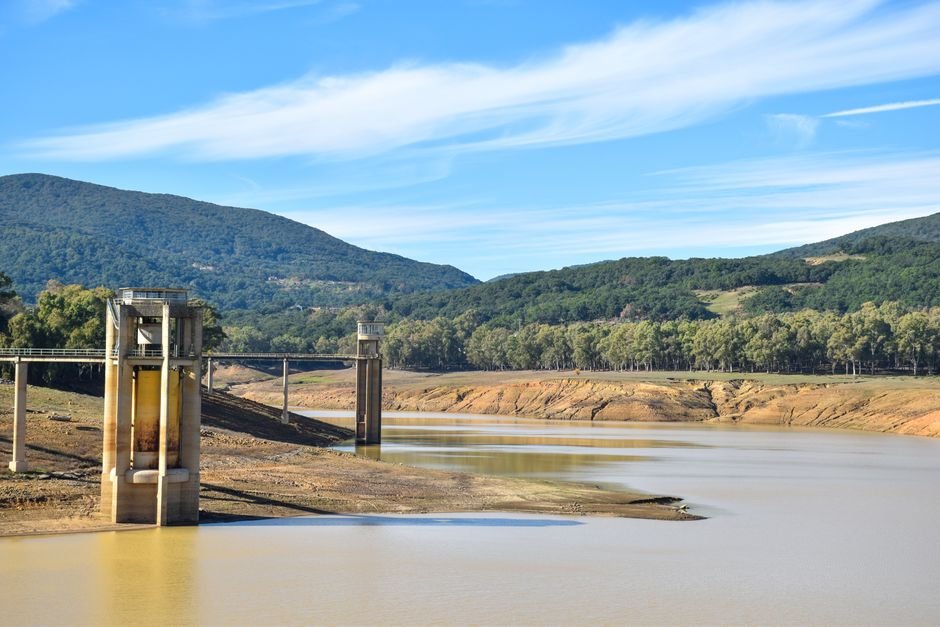 12 US Cities Running Out of Water — And How Property Values Are Taking a Hit
