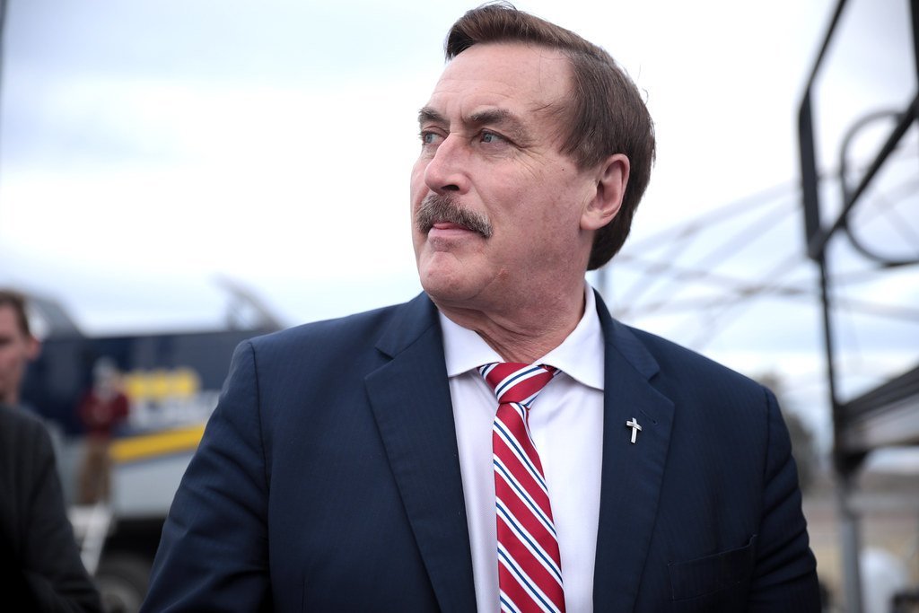 Judge Finds Probable Cause in Mike Lindell Pillow Giveaway Campaign Violation