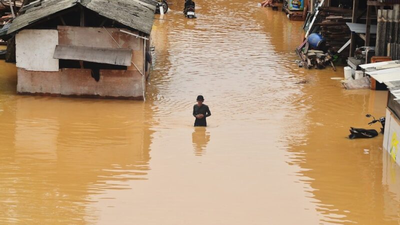 Nepal Center of North Carolina Mobilizes Support for Flood Victims on Nepal-Tibet Border