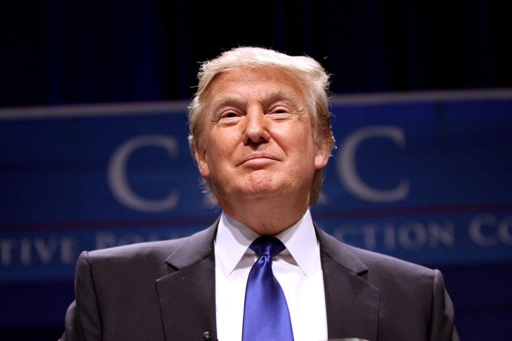 Trump Signs Memo Allowing US Firms to Conduct Cyber Attacks on Criminal Networks