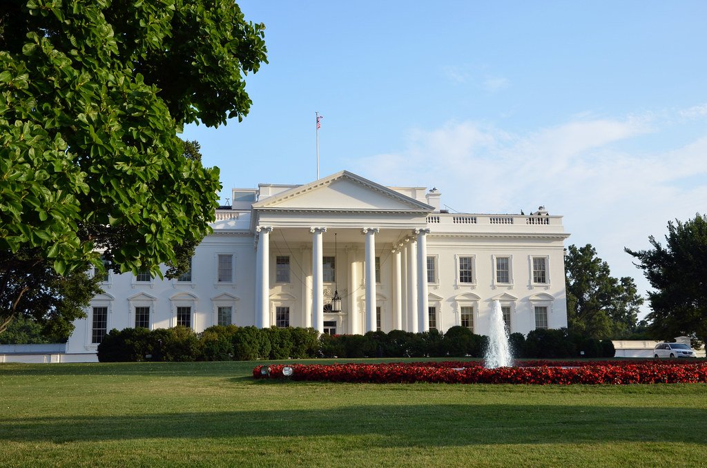 White House Rescinds Over $800M in Technology Funds Amid Budget Review
