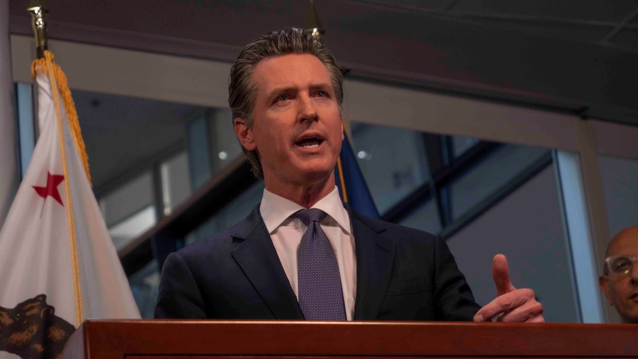 California Gov. Newsom Calls for 25th Amendment Removal of President Trump