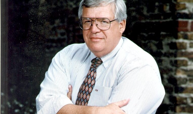 Dennis Hastert, Former House Speaker and Convicted Felon, Dies at 84