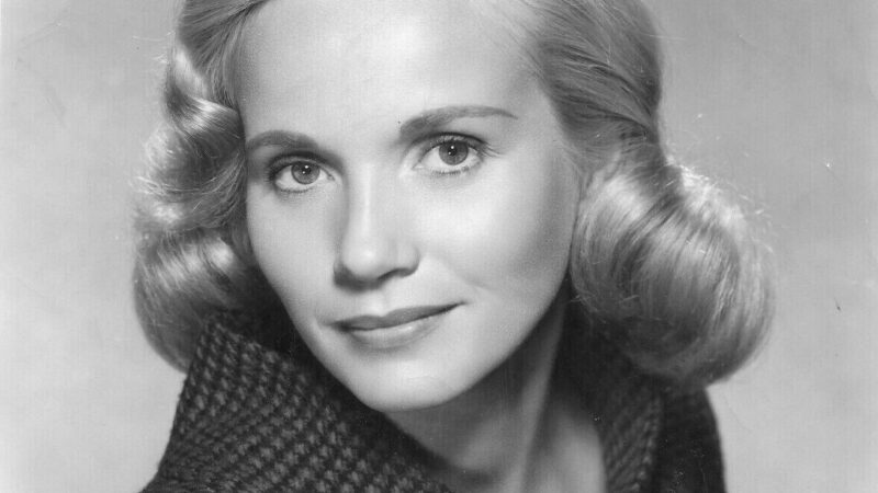 Oscar-Winning Star Eva Marie Saint Dies at 102