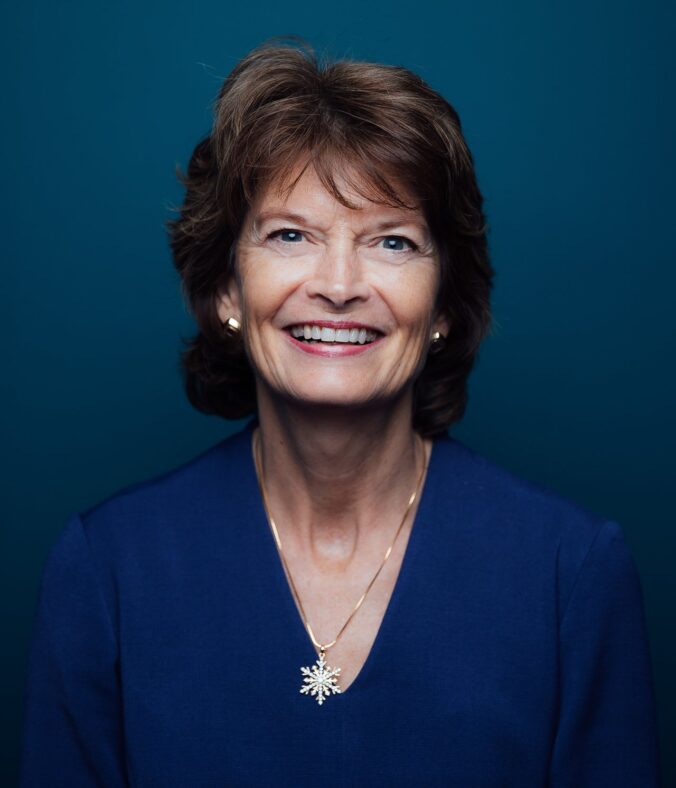 Sen. Lisa Murkowski Endorses Democrat for Alaska Governor Over Trump-Backed GOP